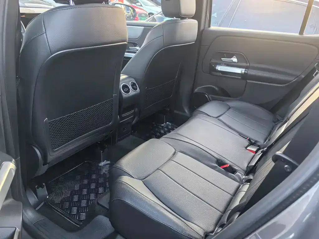 Mercedes-Benz GLB 2023 из CN, фото 3