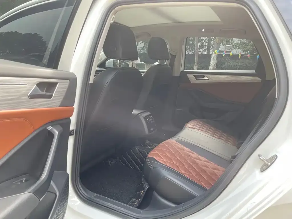 Volkswagen Sagitar 2022 из CN, фото 2