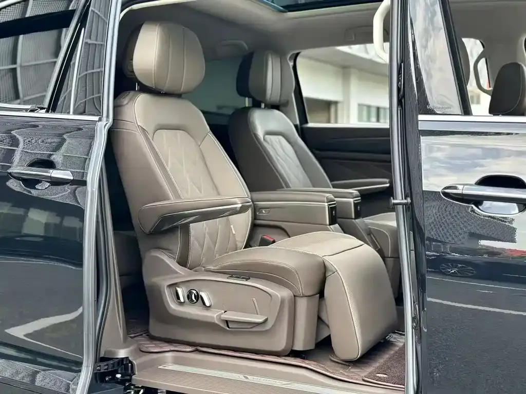 Volkswagen Viloran 2024 из CN, фото 7