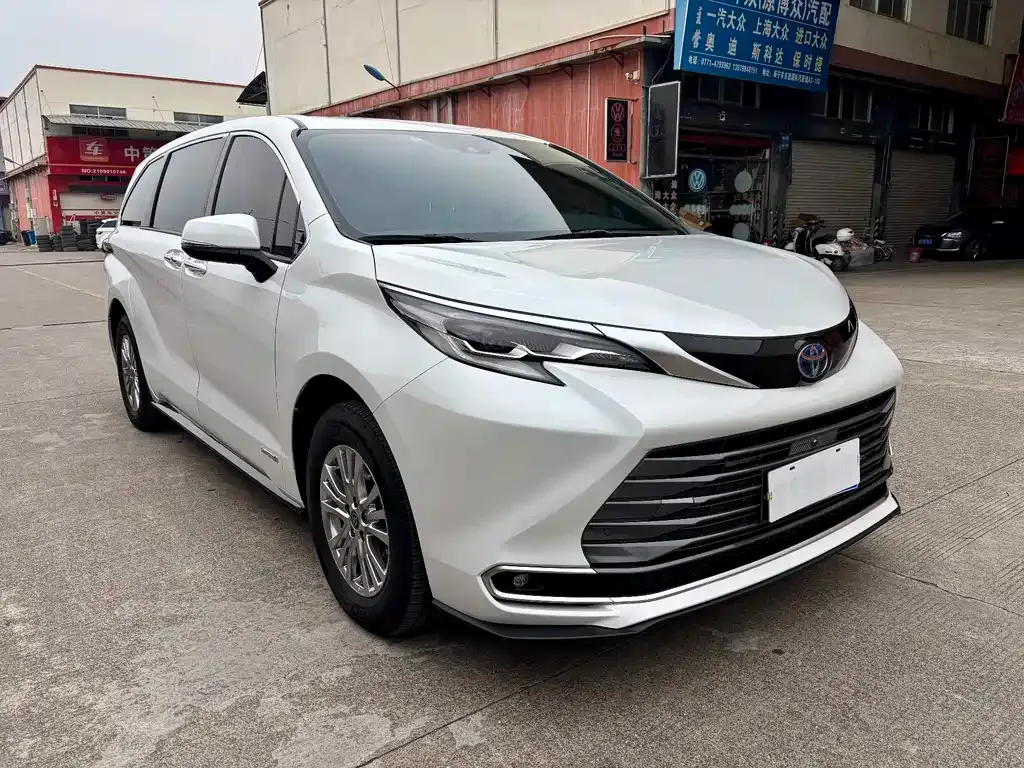 Toyota Sienna 2022 из CN, фото 5