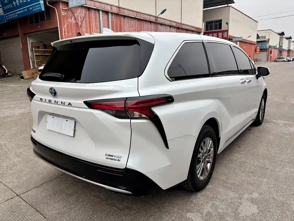 Toyota Sienna 2022 из CN, фото 6