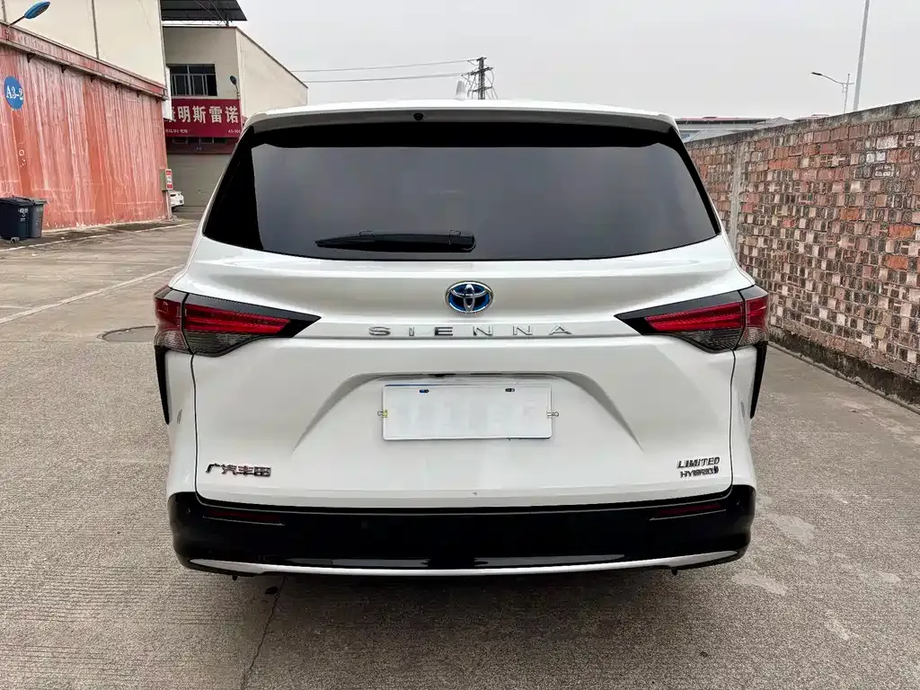 Toyota Sienna 2022 из CN, фото 8