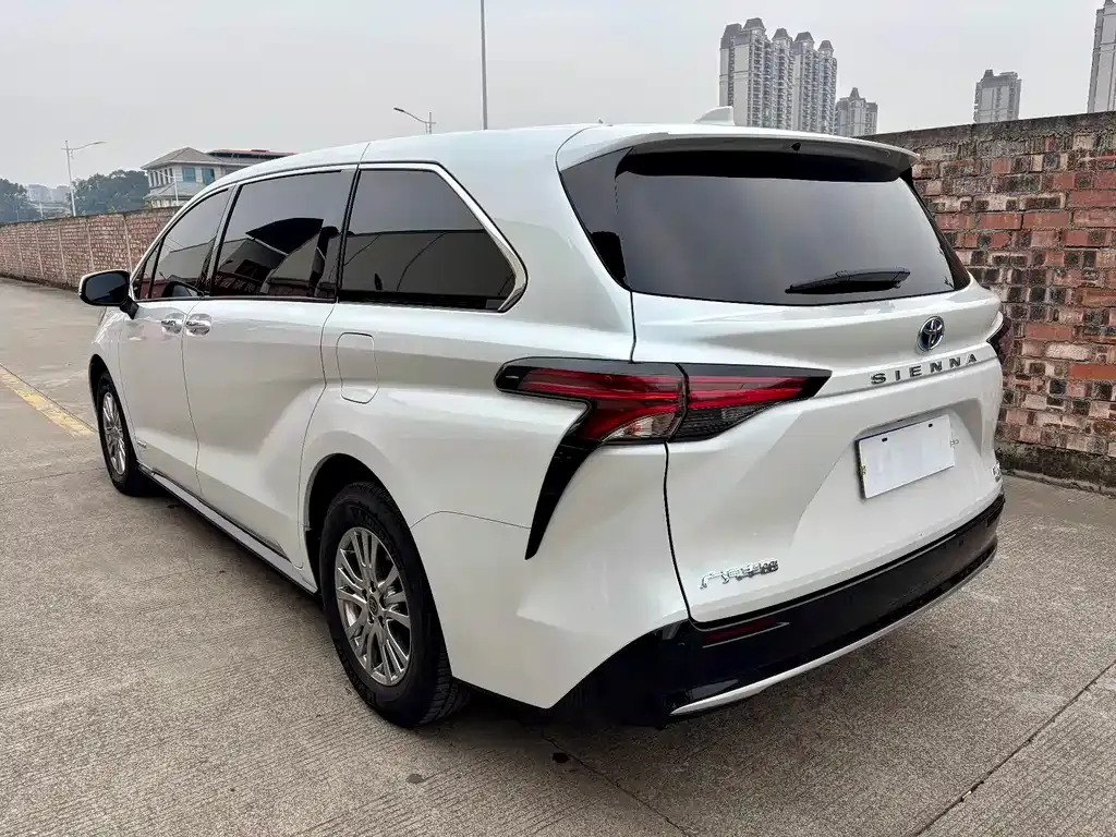 Toyota Sienna 2022 из CN, фото 9