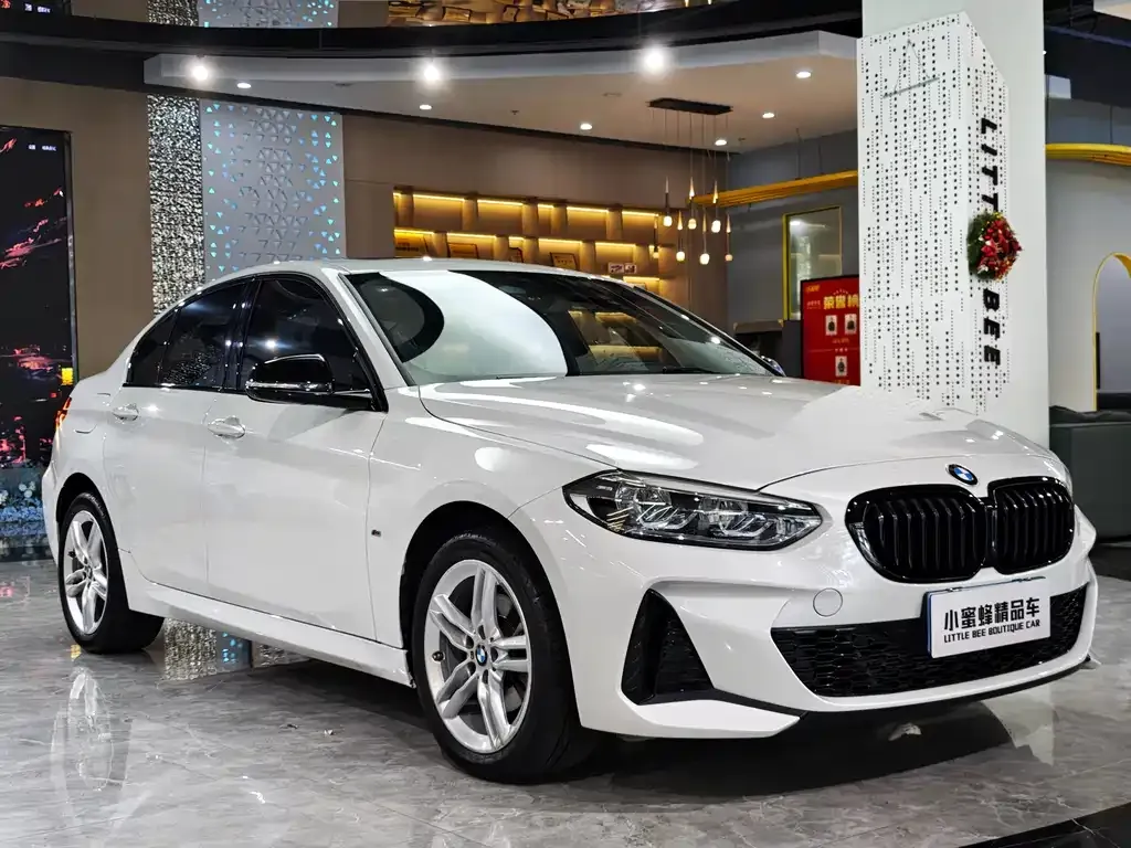 BMW 1 Series 2021 из CN, фото 9