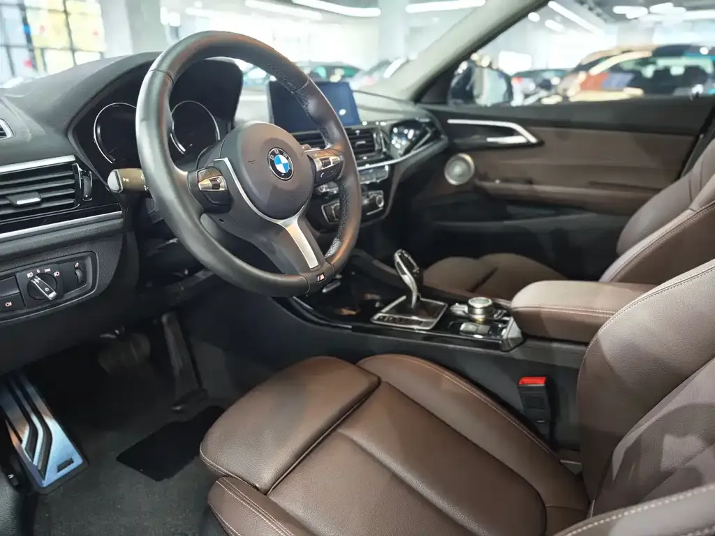 BMW 1 Series 2021 из CN, фото 5