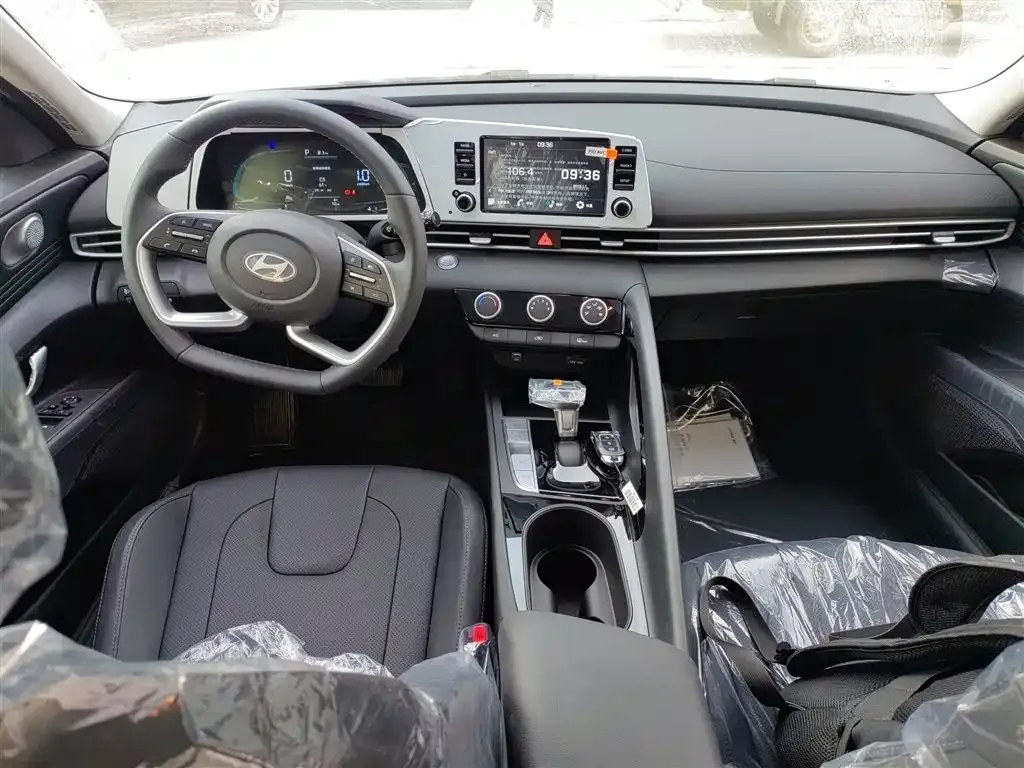 Hyundai Elantra 2025 из CN, фото 8