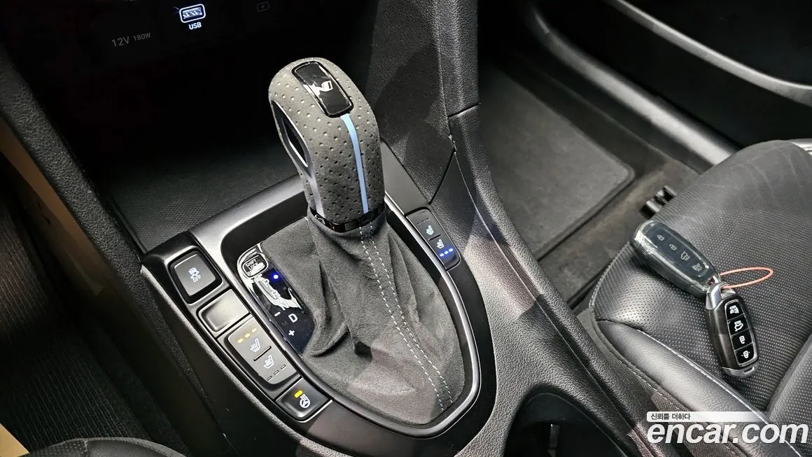 Hyundai Veloster 2021 из KR, фото 2