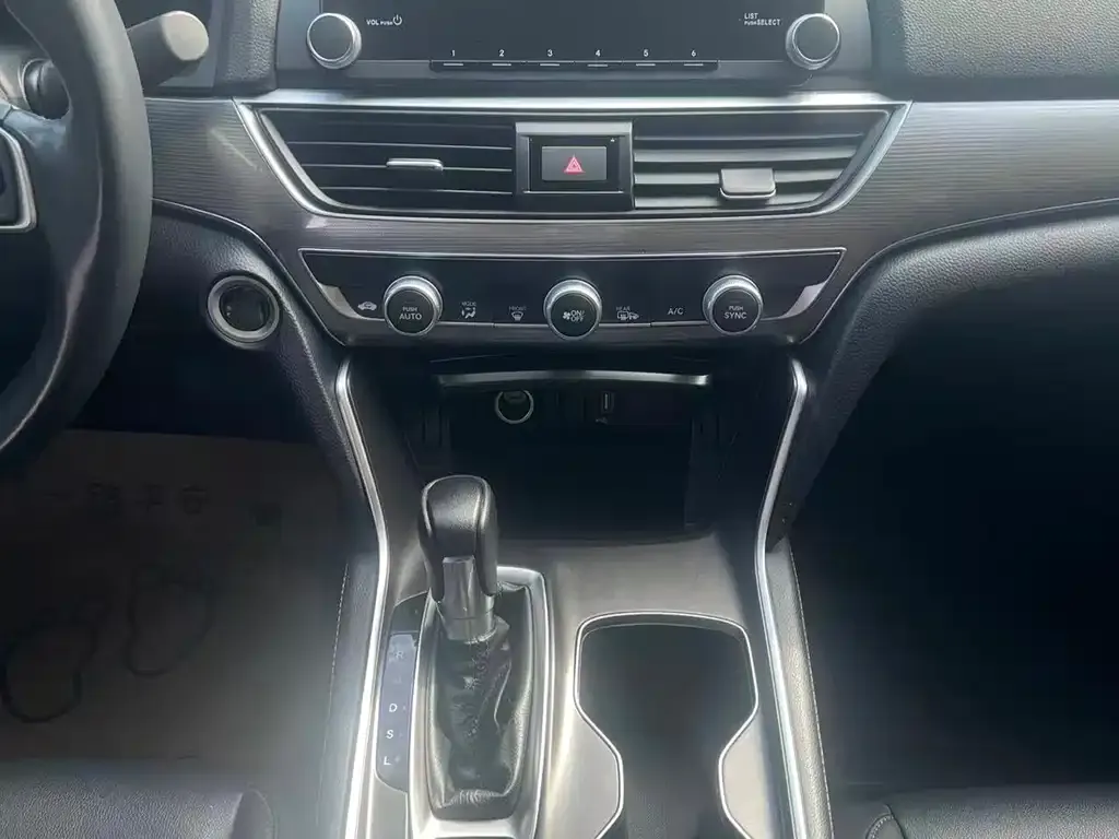 Honda Accord 2021 из CN, фото 6