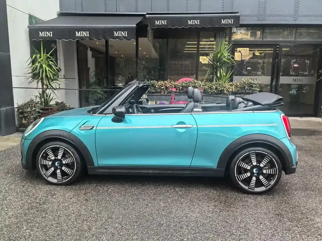 MINI Cooper (3-door) 2023 из CN, фото 4
