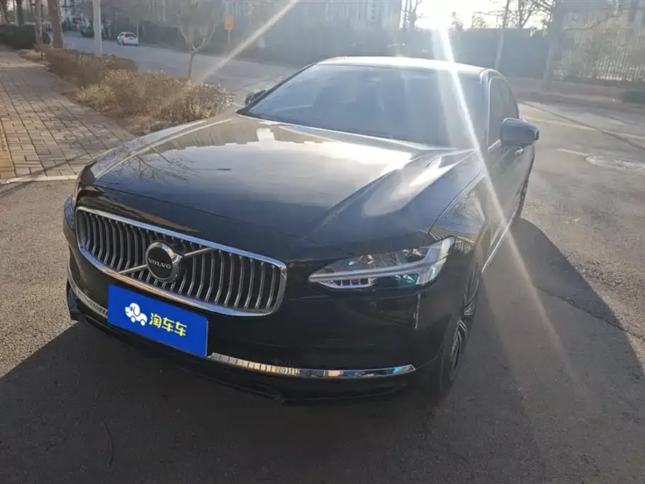 Volvo S90 2023 из CN, фото 1
