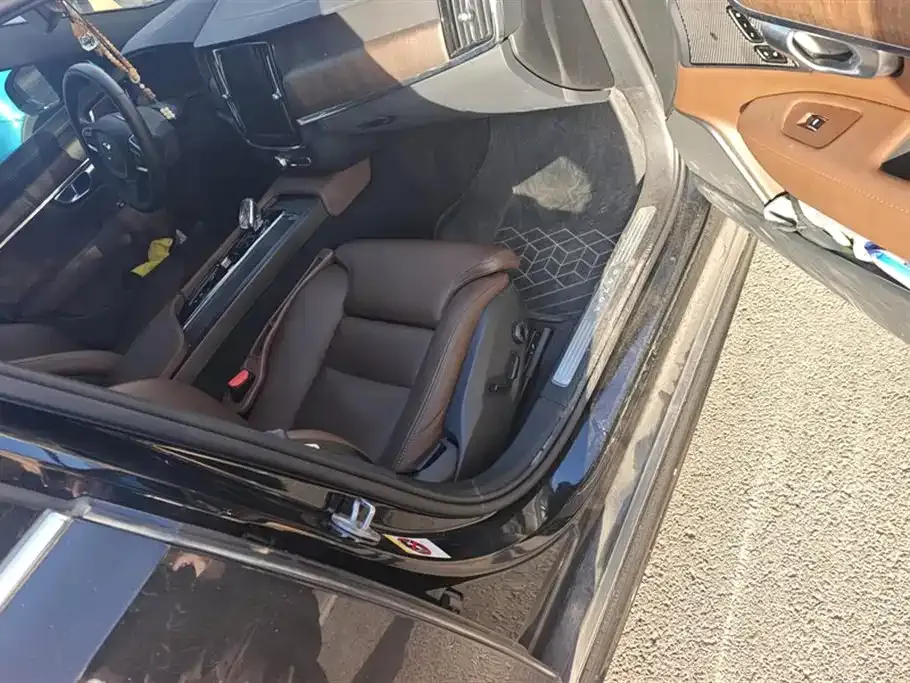Volvo S90 2023 из CN, фото 10