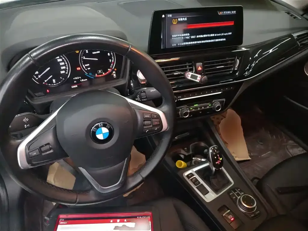 BMW 1 Series 2021 из CN, фото 7