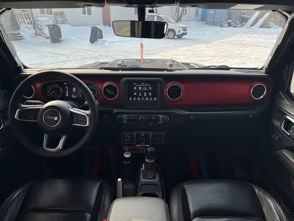 Jeep Wrangler 2023 из CN, фото 5
