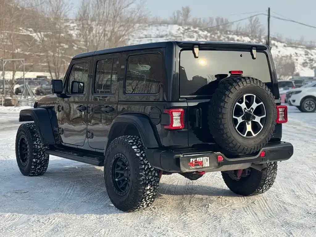 Jeep Wrangler 2023 из CN, фото 8