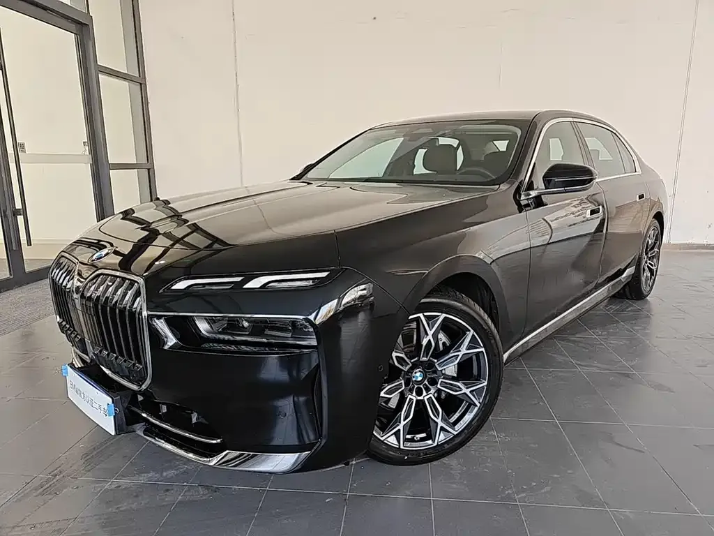 BMW 7 Series 2025 из CN, фото 1