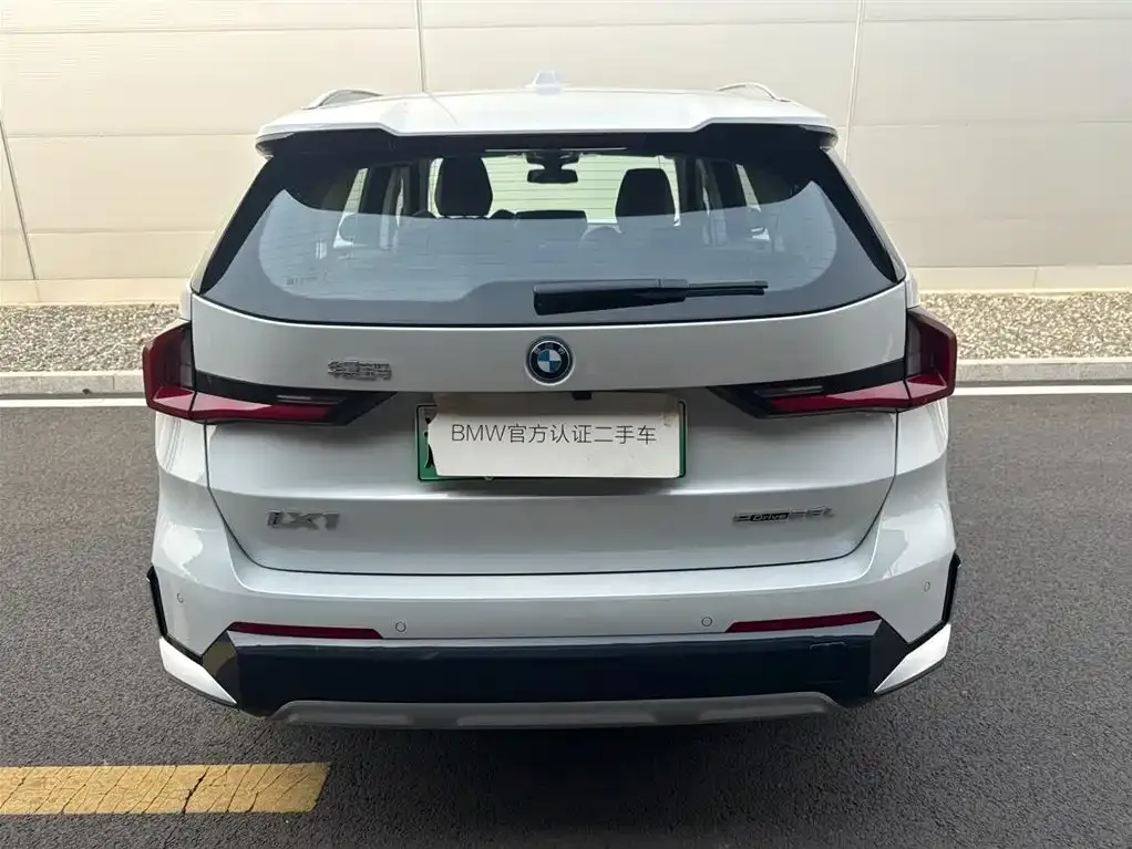BMW iX1 2025 из CN, фото 9
