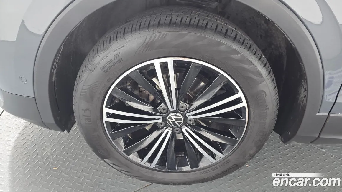 Volkswagen Tiguan 2022 из KR, фото 10