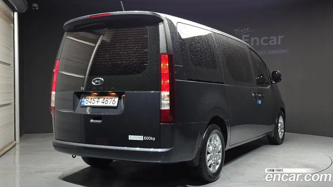 Hyundai Staria 2023 из KR, фото 3