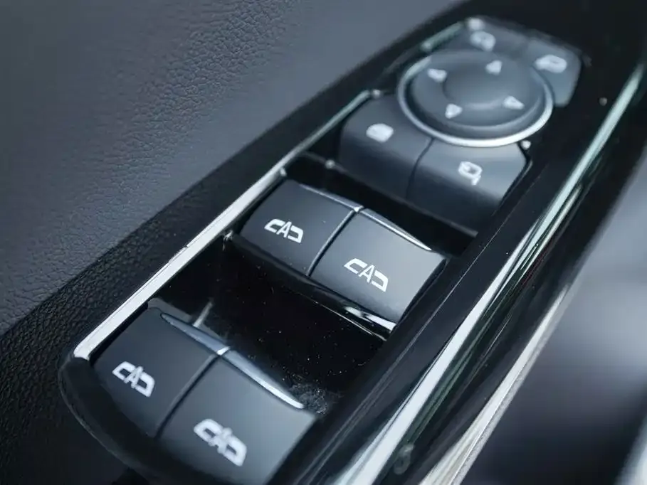 Buick GL8 Hybrid 2025 из CN, фото 10
