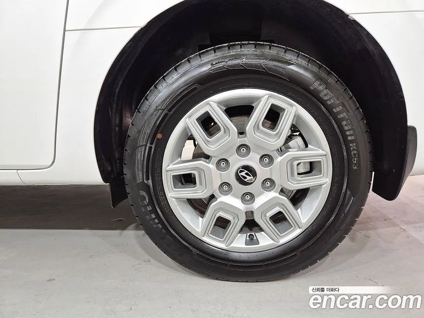 Hyundai Staria 2025 из KR, фото 4