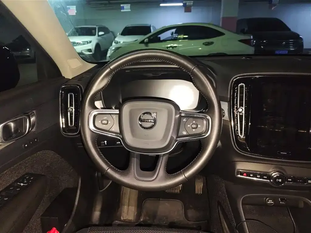 Volvo XC40 2021 из CN, фото 4