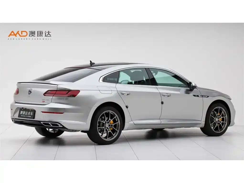 Volkswagen CC 2024 из CN, фото 4