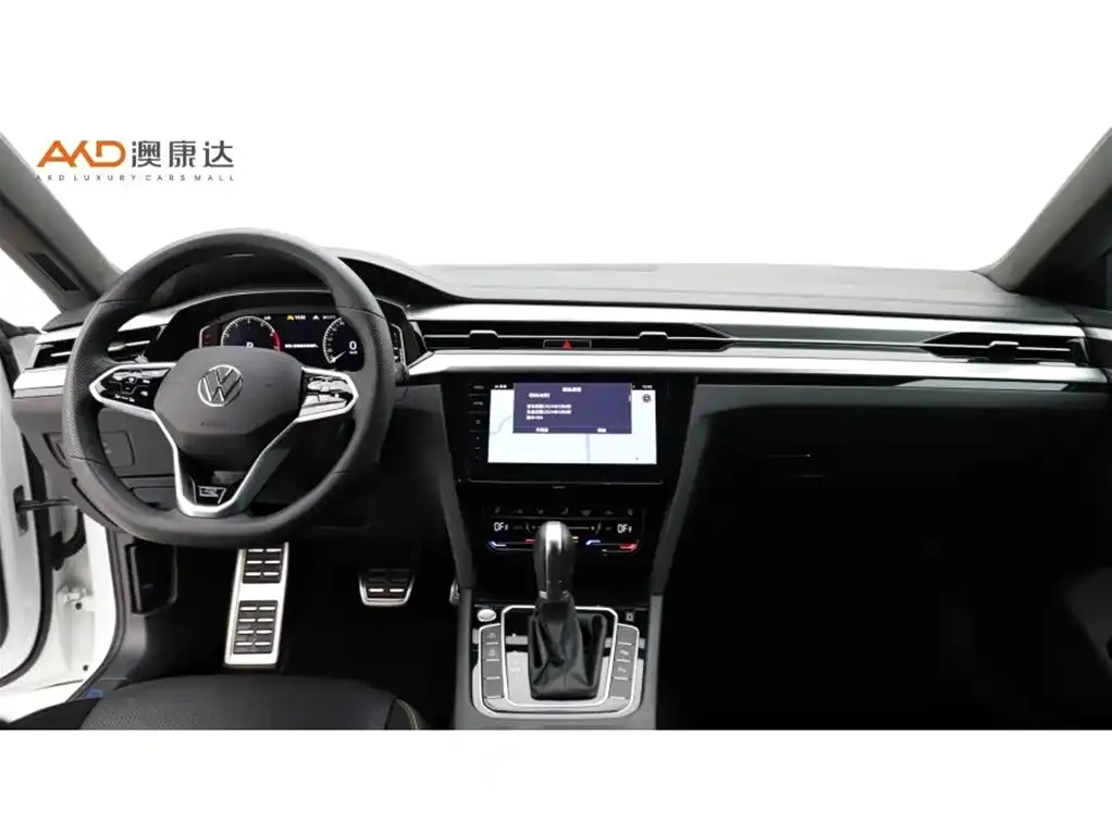 Volkswagen CC 2024 из CN, фото 10
