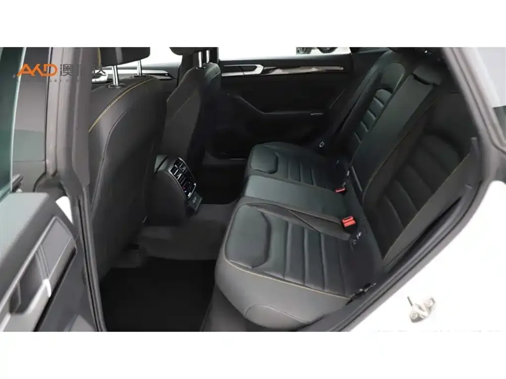 Volkswagen CC 2024 из CN, фото 7