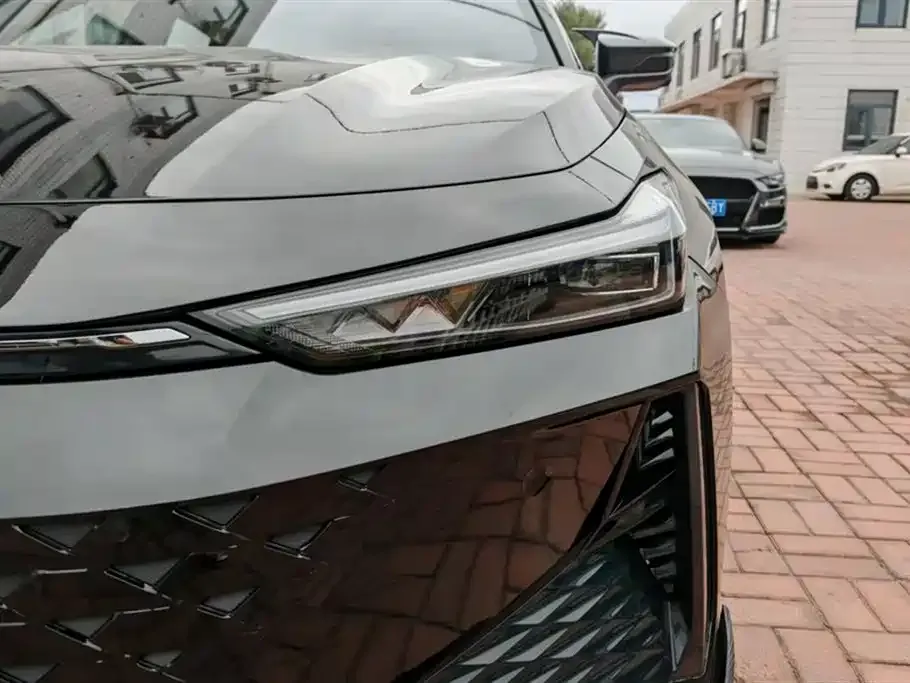 Changan UNI-V 2025 из CN, фото 5
