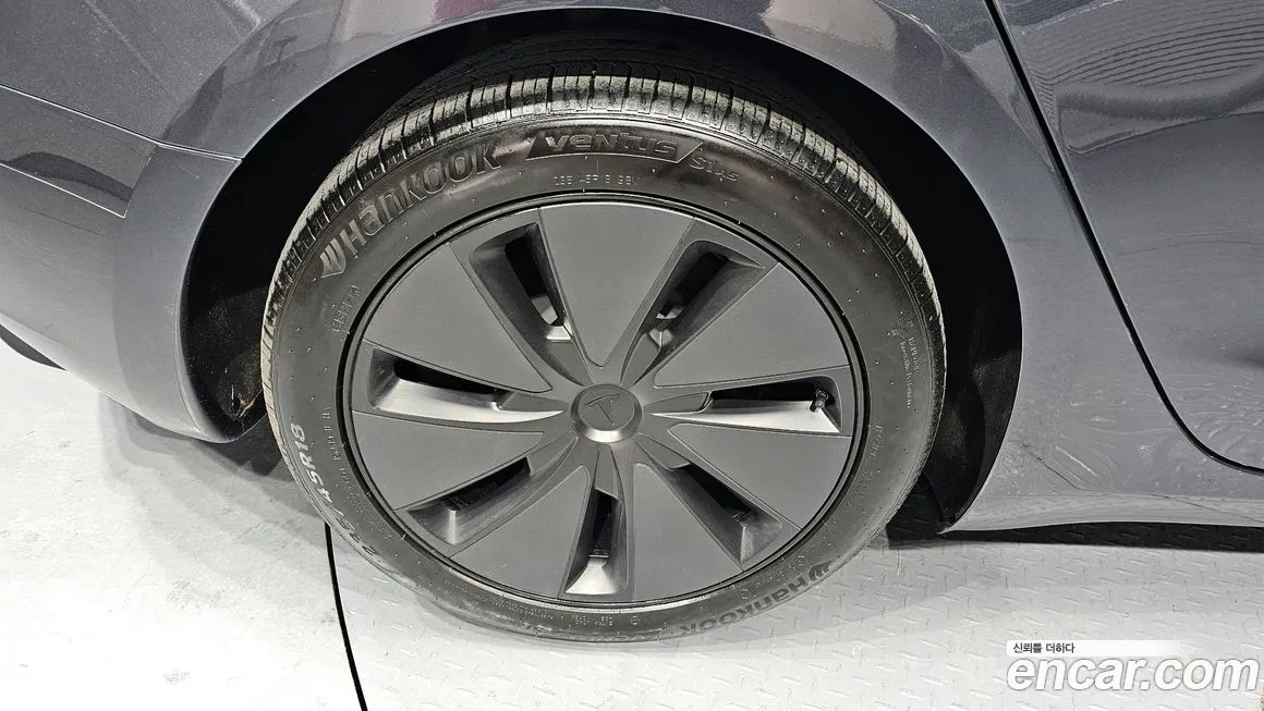 Tesla Model 3 2025 из KR, фото 10