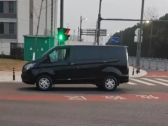 Ford Transit 2021 из CN, фото 9