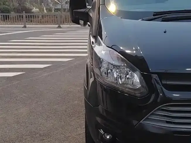 Ford Transit 2021 из CN, фото 8