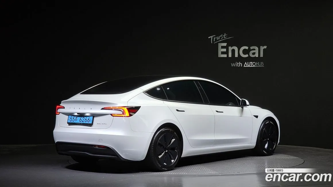 Tesla Model 3 2024 из KR, фото 3
