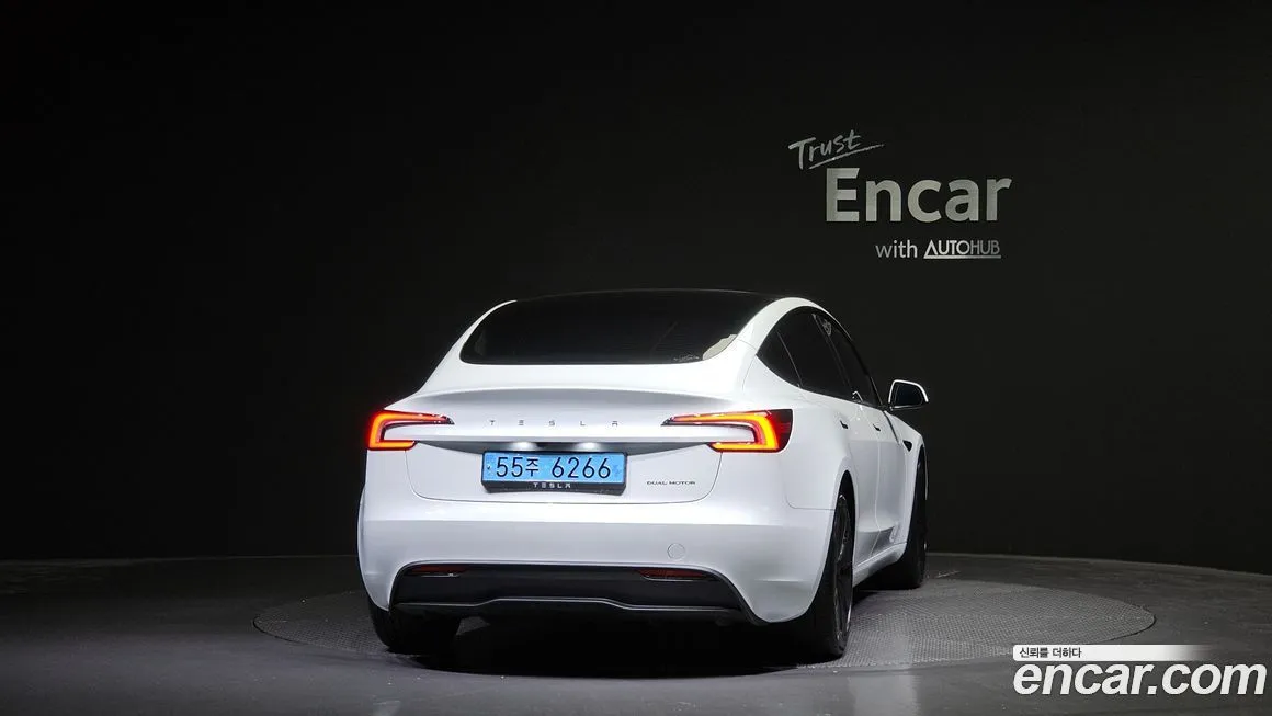 Tesla Model 3 2024 из KR, фото 4