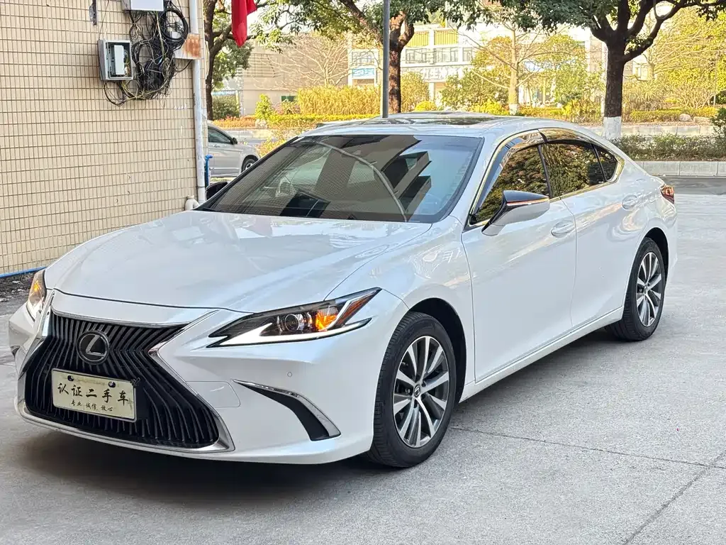 Lexus ES 2021 из CN, фото 1
