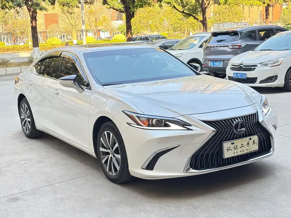 Lexus ES 2021 из CN, фото 3