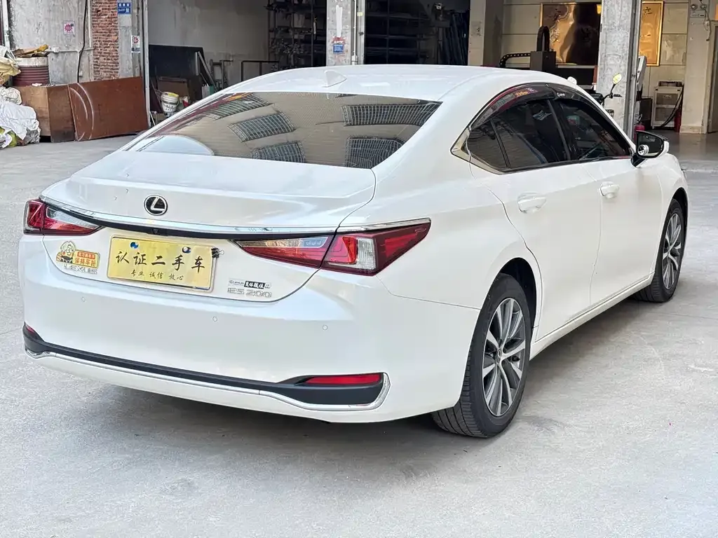 Lexus ES 2021 из CN, фото 4