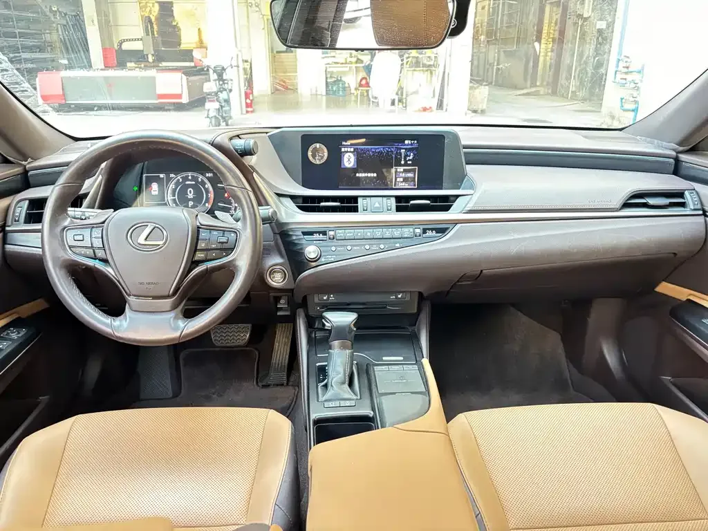 Lexus ES 2021 из CN, фото 9