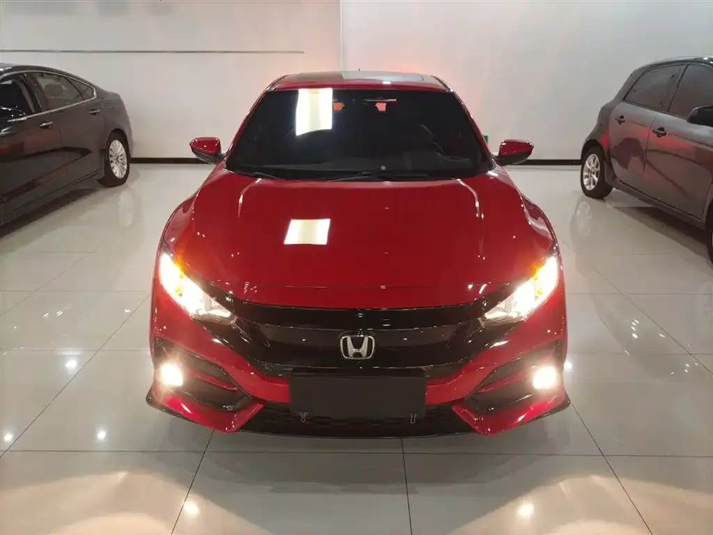 Honda Civic 2021 из CN, фото 2