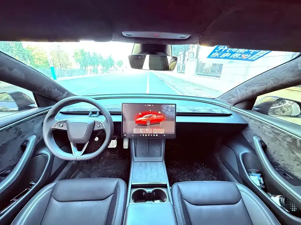 Tesla Model 3 — фото 2