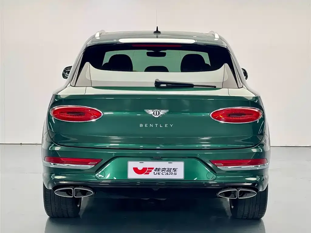 Bentley Bentayga 2021 из CN, фото 4
