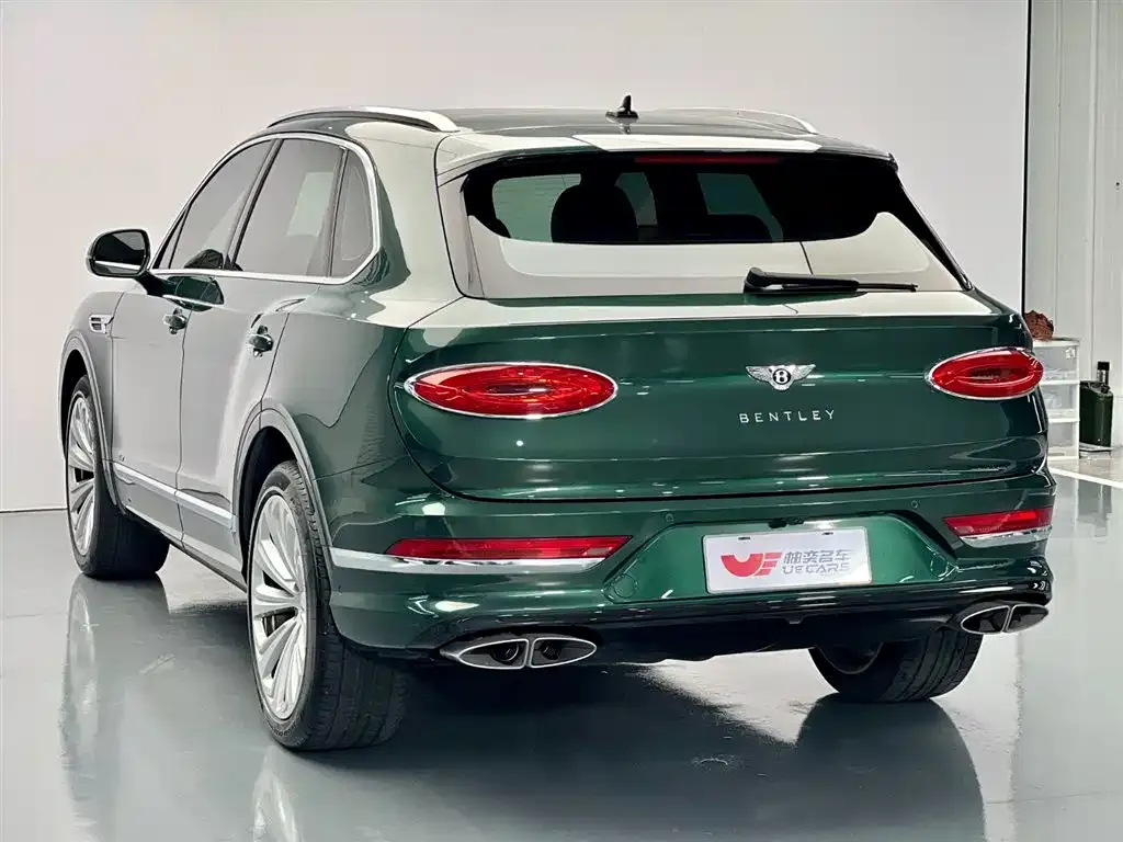 Bentley Bentayga 2021 из CN, фото 7