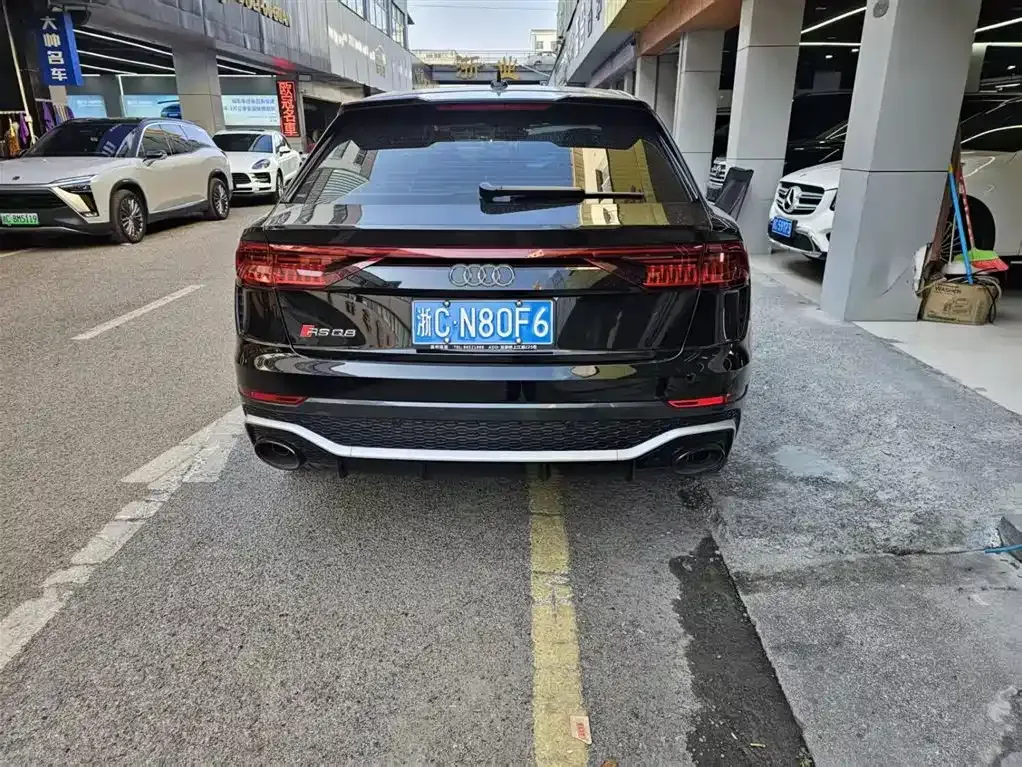 Audi RS Q8 2023 из CN, фото 10