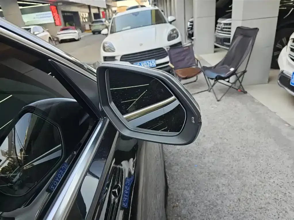 Audi RS Q8 2023 из CN, фото 9