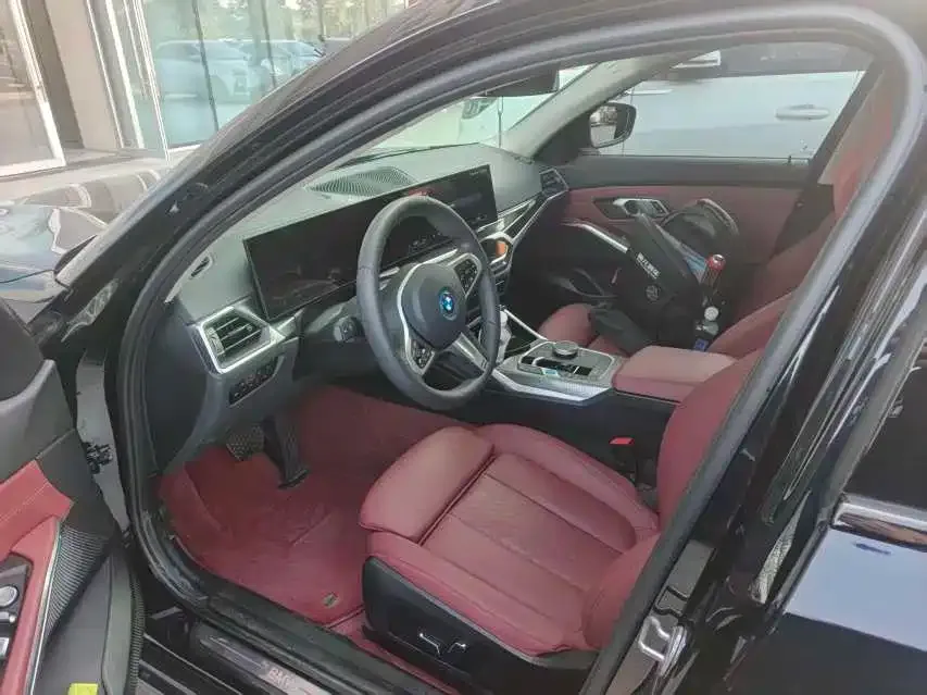BMW i3 2024 из CN, фото 5