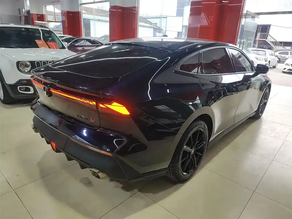 Changan UNI-V 2022 из CN, фото 8