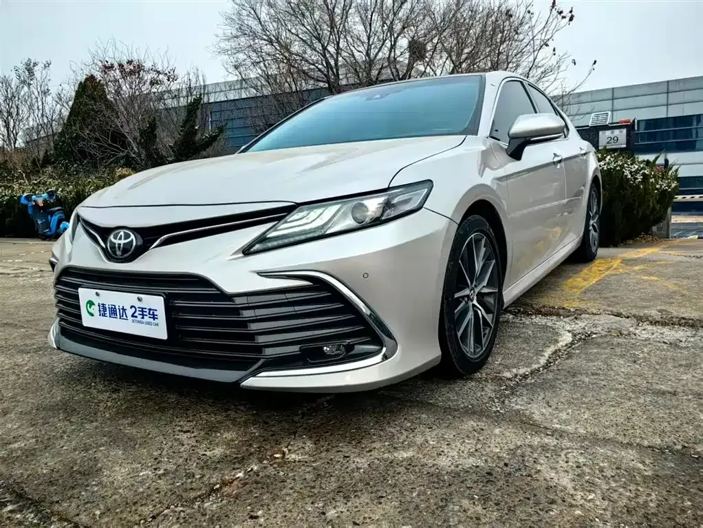 Toyota Camry 2022 из CN, фото 1