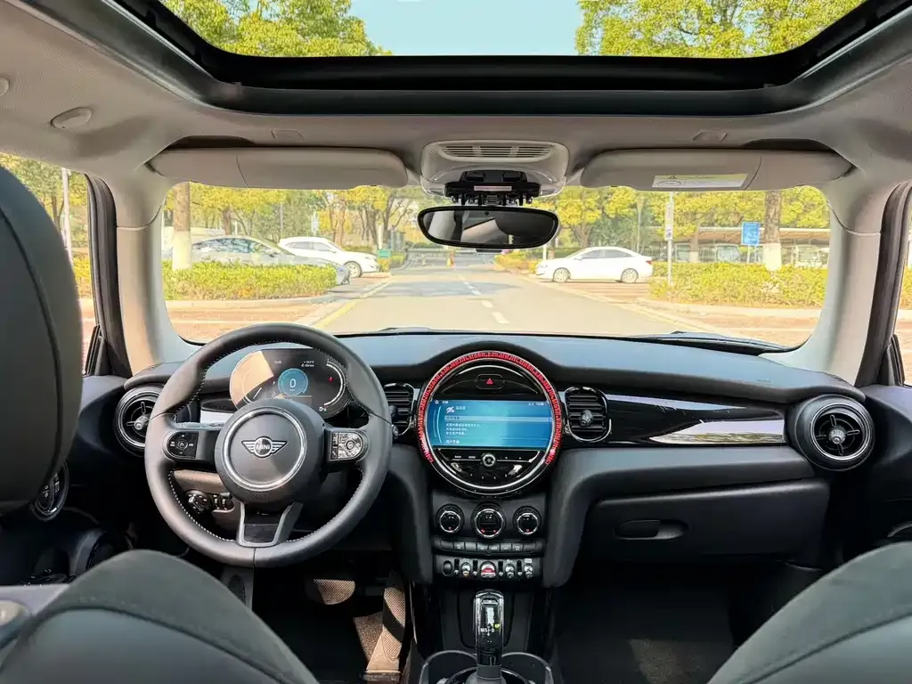 MINI Cooper (3-door) 2021 из CN, фото 3
