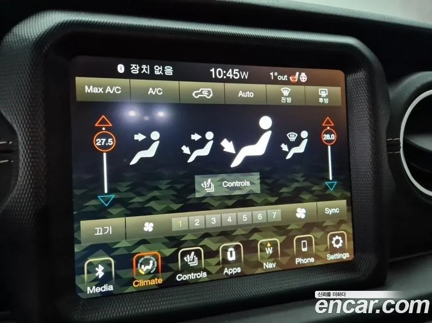 Jeep Wrangler 2022 из KR, фото 3