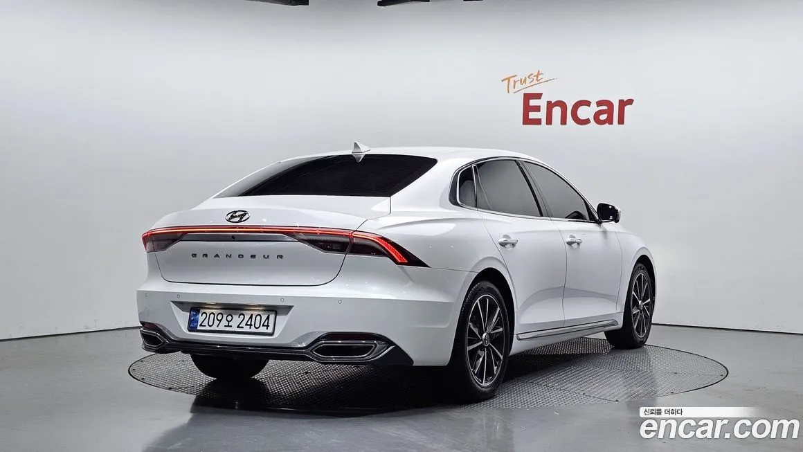 Hyundai Grandeur 2023 из KR, фото 2